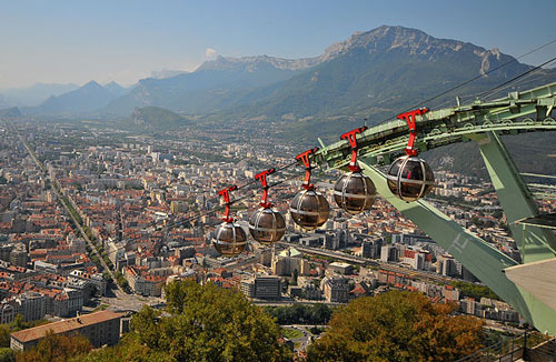 Vue panoramique depuis le téléphérique de Grenoble